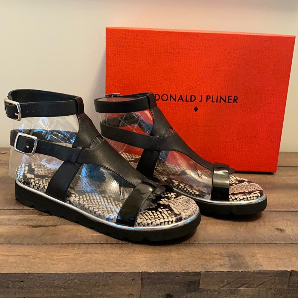 Donald Pliner Sandals